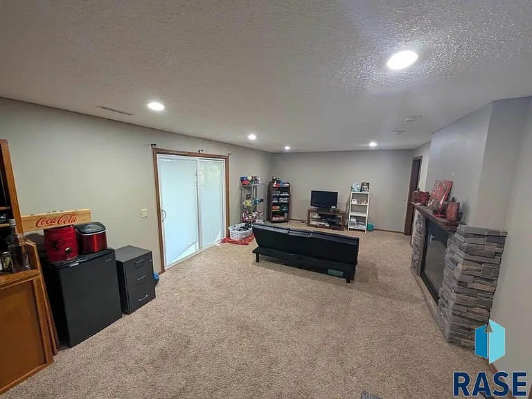 4108 S Teakwood Ave — Photo 3