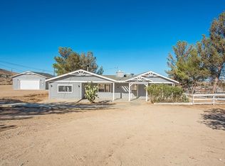 9476 Flora Vista St, Apple Valley, CA 92308