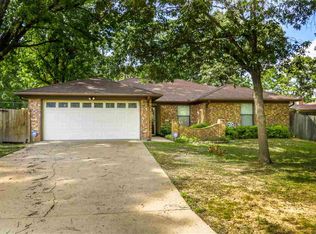 105 McKinley Ln, Longview, TX 75604