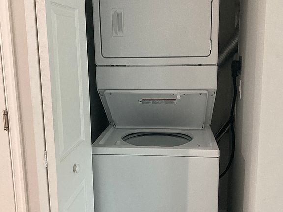4th image of 4970 SE Jack Ave
