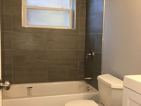5th image of 10651 S Hale Ave #2C