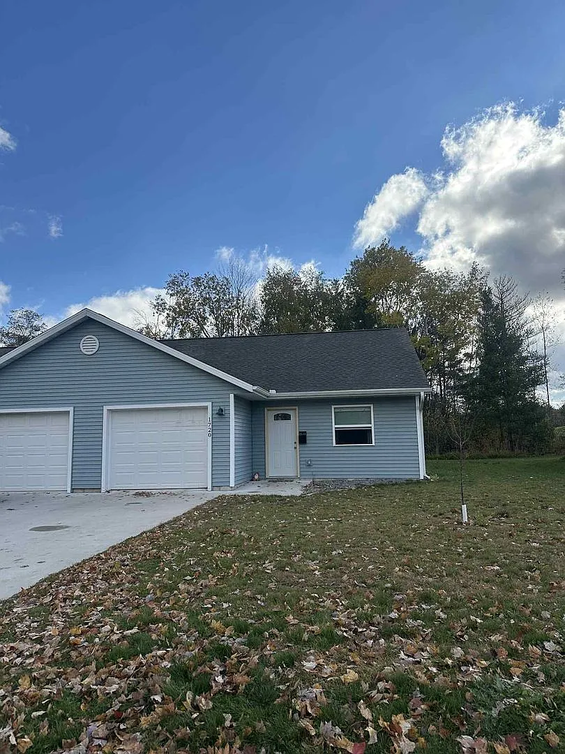 2 Bedroom Duplex — Photo 1