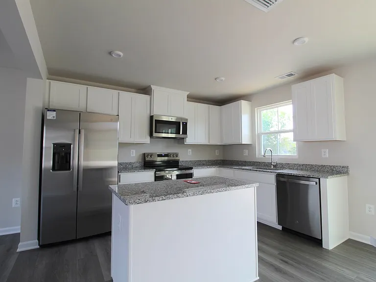 34 Apple Wood Ln — Photo 6