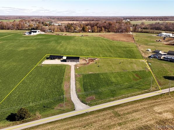 8596 Westport Road, Marysville, IN 47141