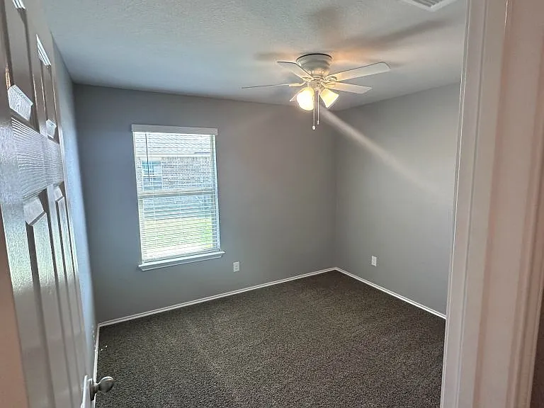 2403 Elba Dr — Photo 20