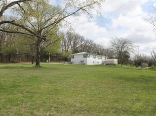 529 Anaconda Rd, Saint Clair, MO 63077