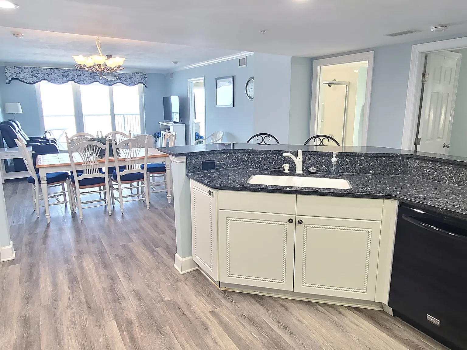 2055 S Atlantic Ave — Photo 4