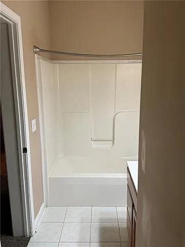 324 Fountains Park Blvd — Photo 13
