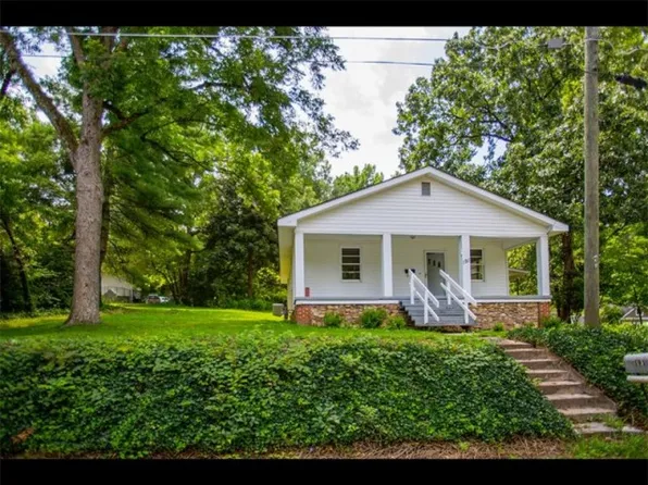 191 McLain St, Canton, GA 30114
