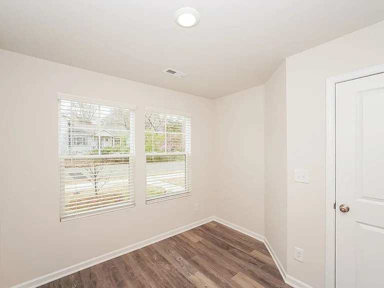 1215 Briarhill Rd #C — Photo 7