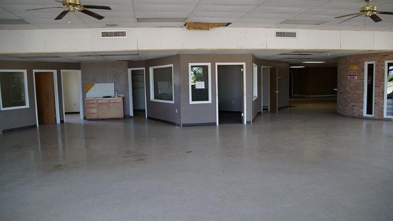 2nd image of 3637 W State Highway 71