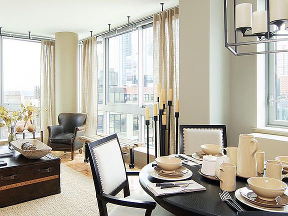 5th image of 455 W 37th St APT 732