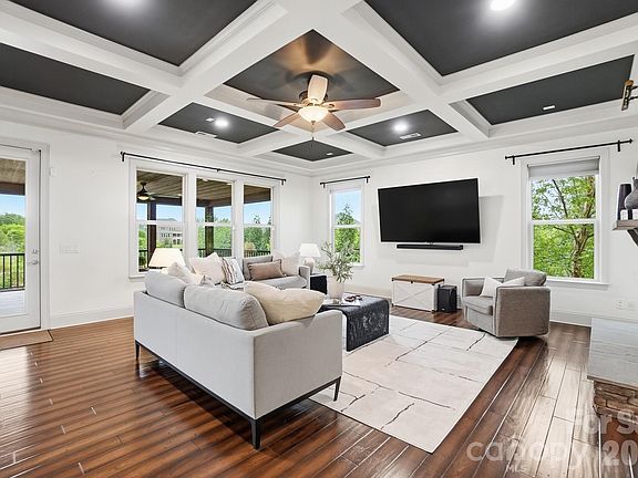 5th image of 308 Walkers Bluff Ct