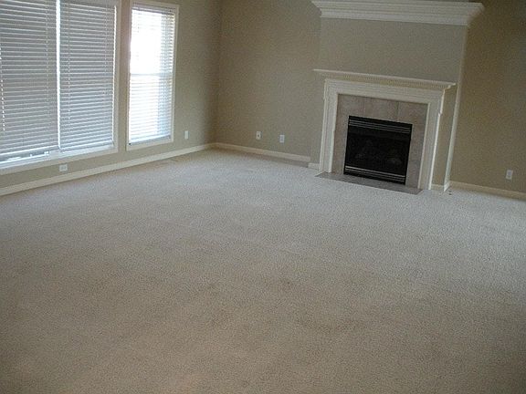 4th image of 2807 Langston Dr #2353