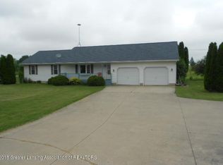 1046 W Kinsel Hwy, Charlotte, MI 48813