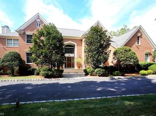 60 Knightsbridge, Watchung, NJ 07069
