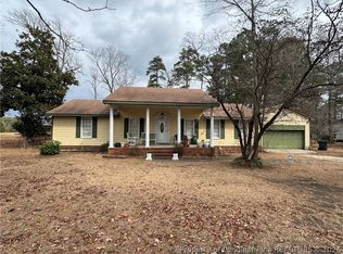 408 Old Farm Rd, Raeford, NC 28376
