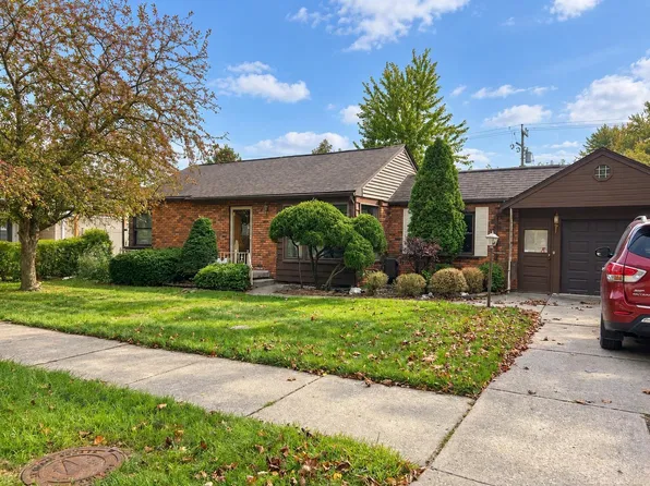 19910 Parkside St, Saint Clair Shores, MI 48080
