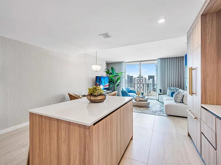 77 SE 5th St #2210 — Photo 32