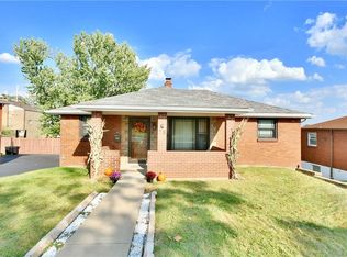 75 Montclair Dr, West Mifflin, PA 15122