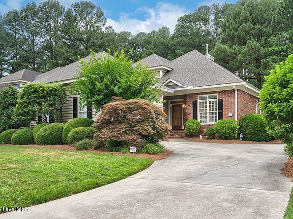 2nd image of 108 Cobblestone Court