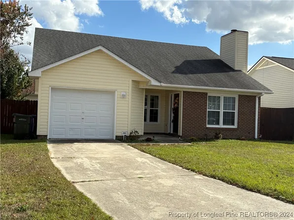 6778 Winchester St, Fayetteville, NC 28314