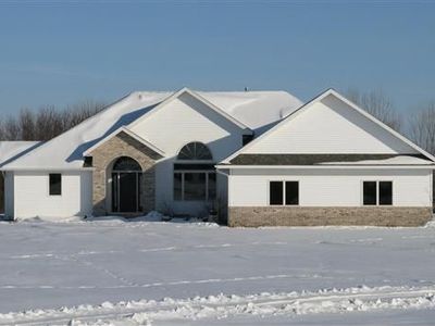 N7588 Clover Leaf Rd, Bear Creek, WI, 54922