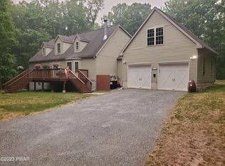 116 Granite Dr, Hawley, PA 18428