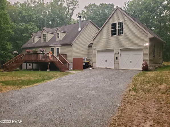 116 Granite Dr, Hawley, PA 18428