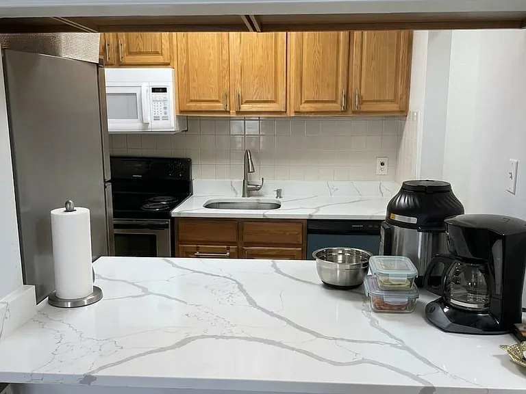 43 Van Wagenen Ave #3B — Photo 4