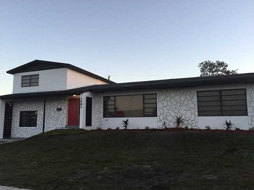 2nd image of 1482 NW 196th St