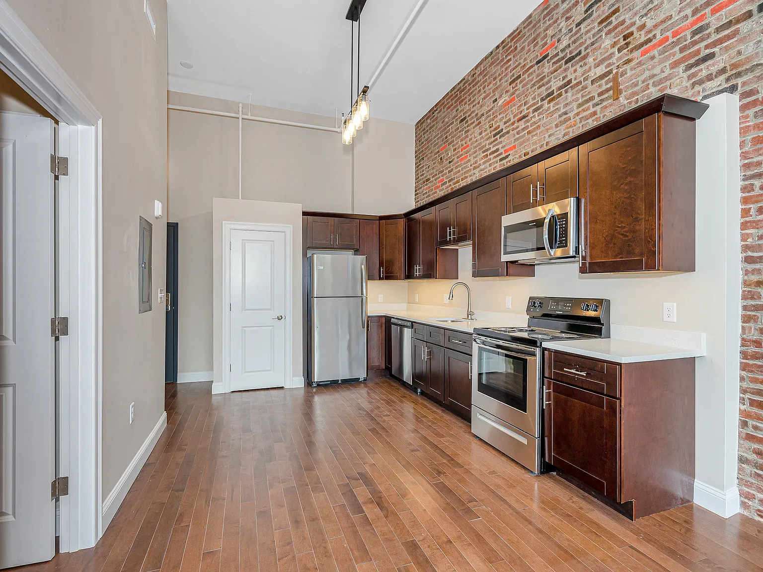 231 Central Street - 301 — Photo 2