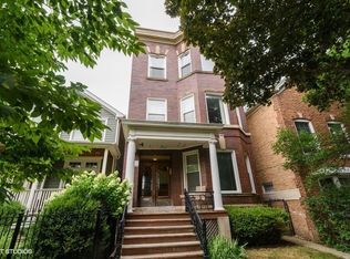 1312 W Nelson St #2, Chicago, IL 60657