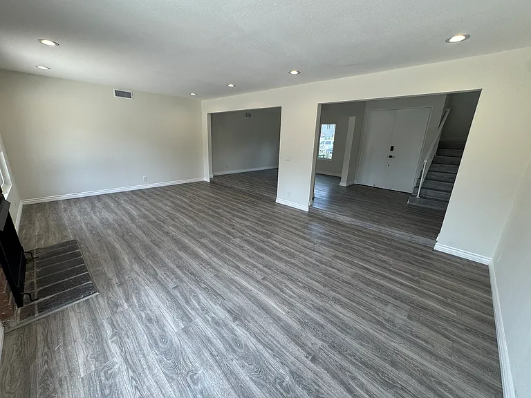 6307 Chimineas Ave — Photo 8