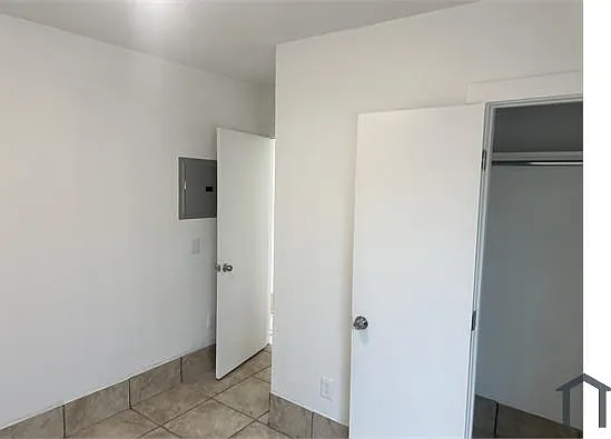 5106 Bancroft Ave #2 — Photo 6