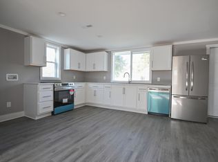 460 Bay St, Elloree, SC 29047