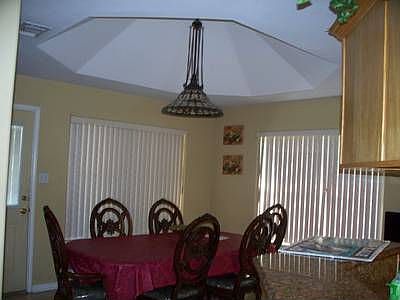 4th image of 201 Encino Dr