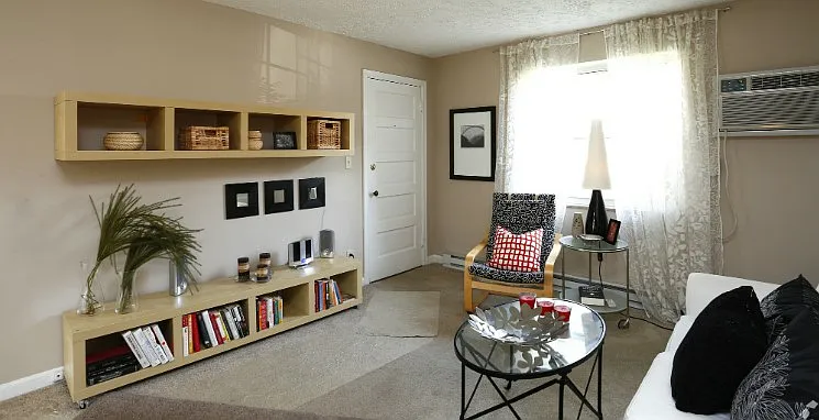 Sycamore Square Apartments — Photo 13