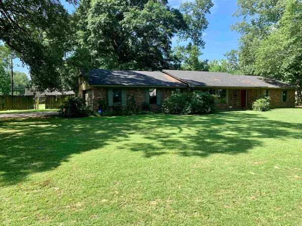 1400 W 32nd Ave, Pine Bluff, AR 71603