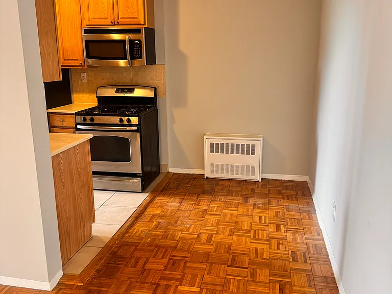 4430 Douglaston Pkwy #5AA — Photo 8