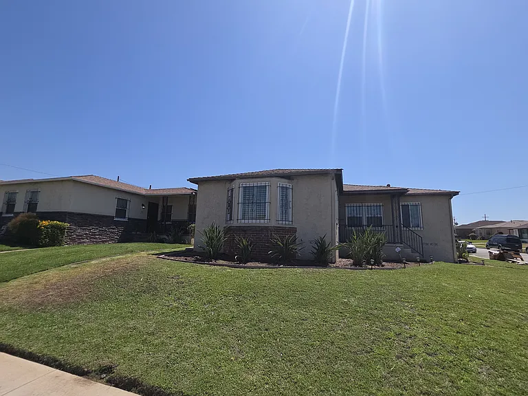 2157 W 109th Pl — Photo 37