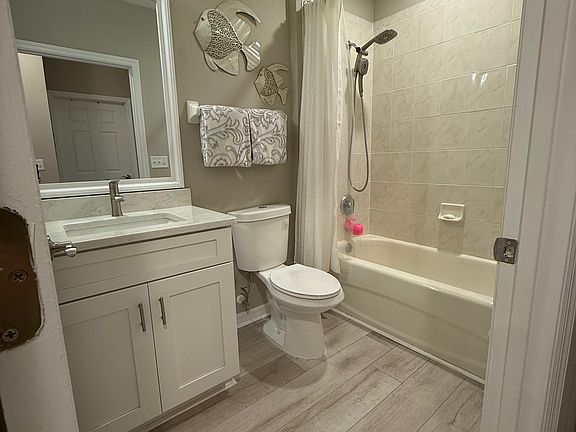 2nd bathroom