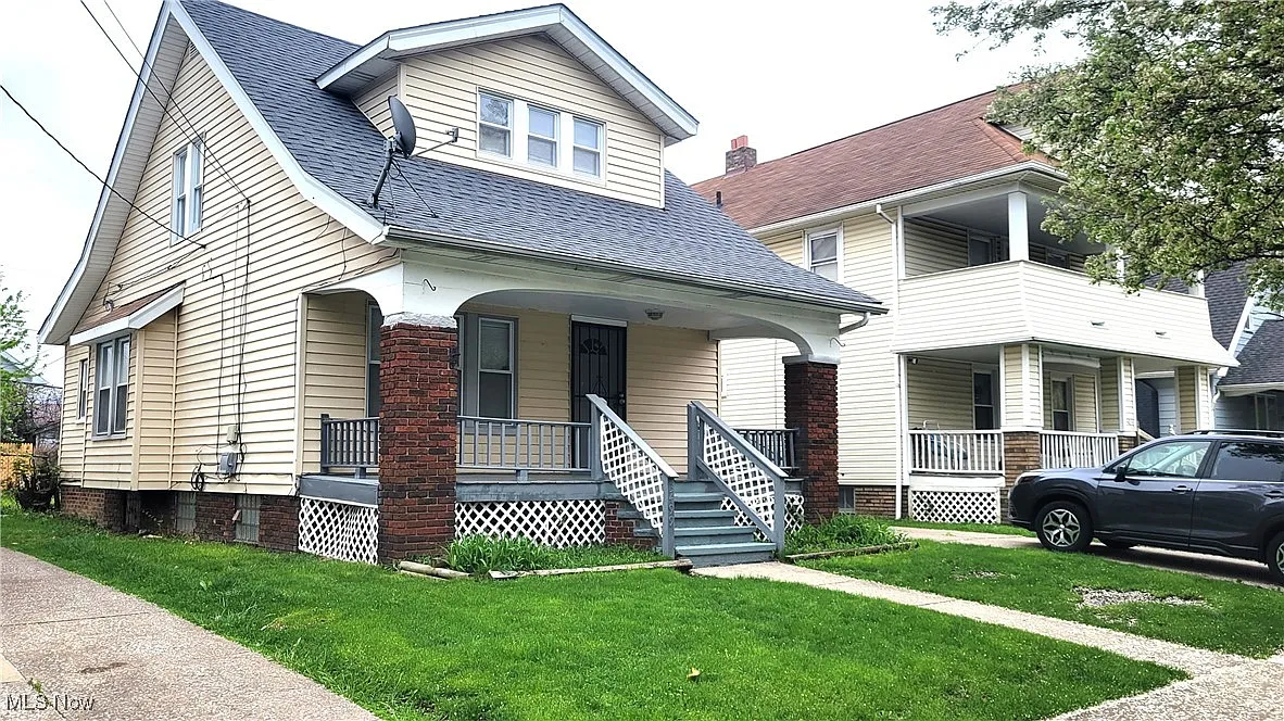 3499 W 99th St photo 1