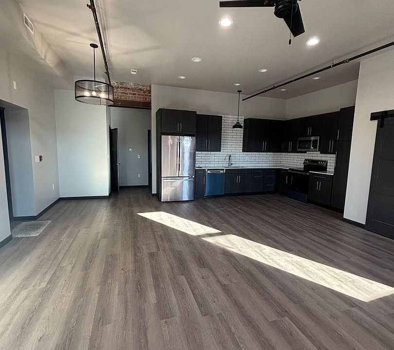 1st image of 407 W Norfolk Ave #311