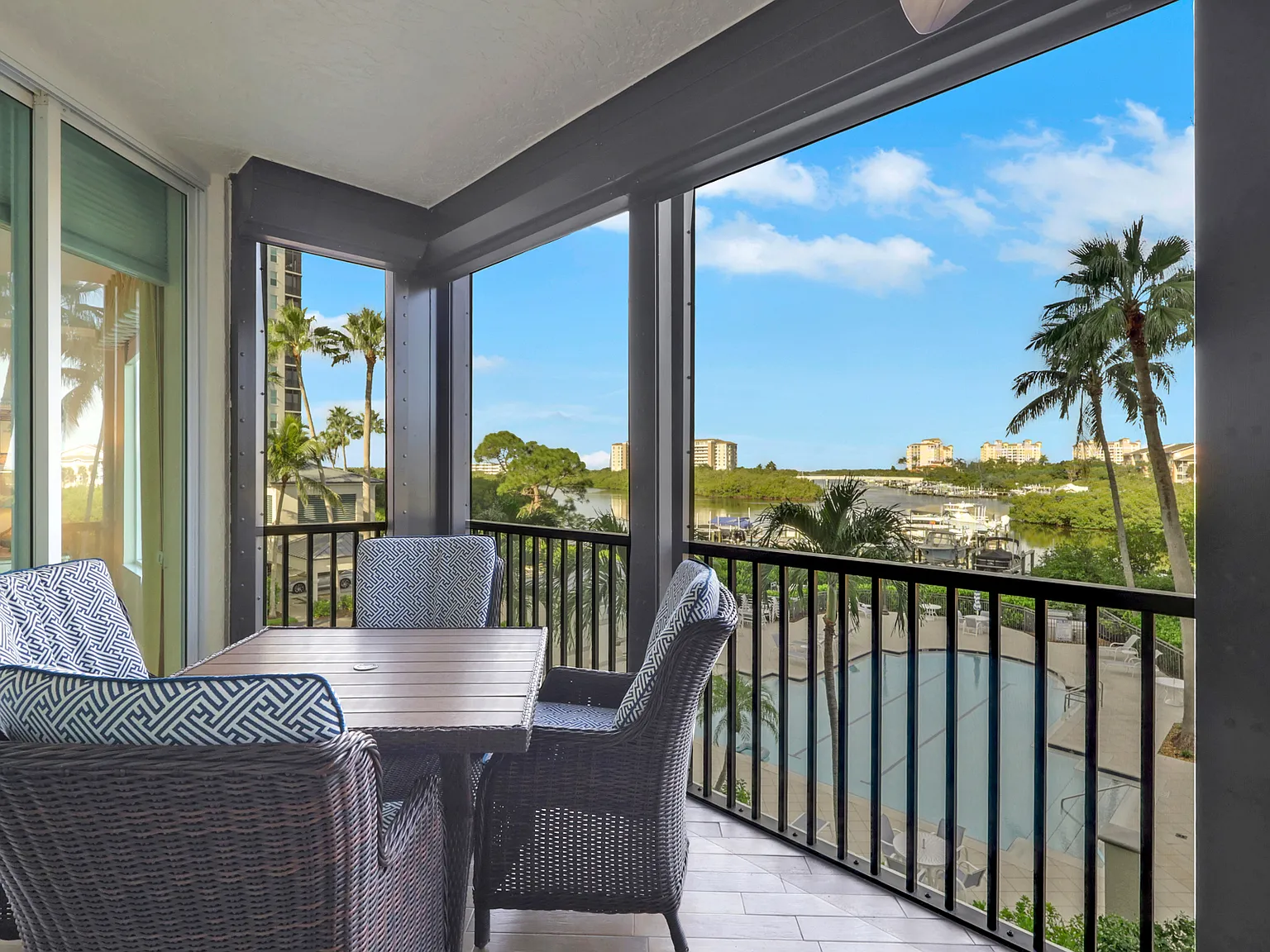 430 Cove Tower Dr — Photo 3