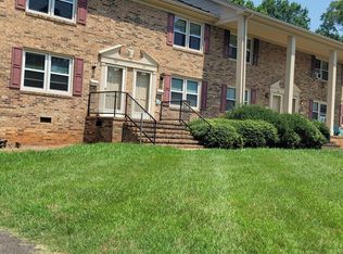 307 E 2nd St, Siler City, NC 27344