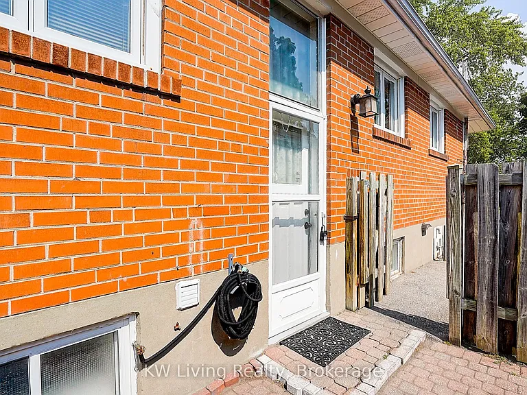 78 Roywood Dr #BASEMENT BACK — Photo 6
