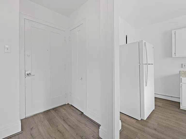 4132 Taylor, Unit 6-0859 4132 Taylor, Unit 6-0859