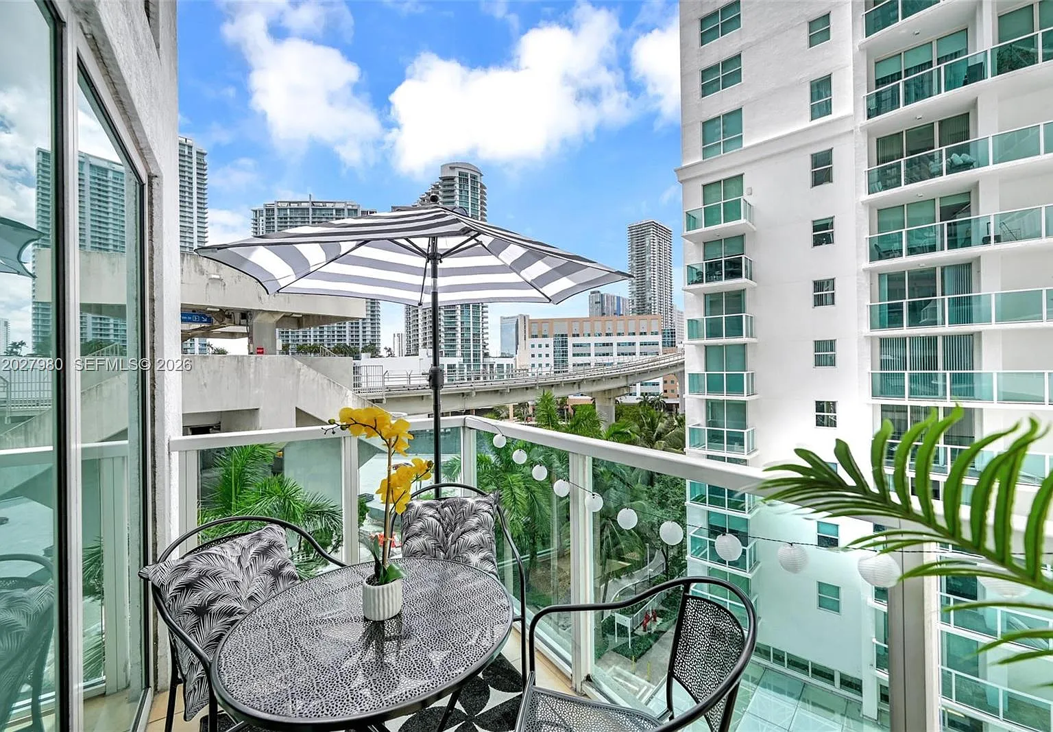 Brickell On The River S T — Photo 4