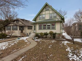 942 17th Ave SE, Minneapolis, MN 55414